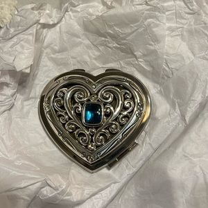 Brighton mirrored compact